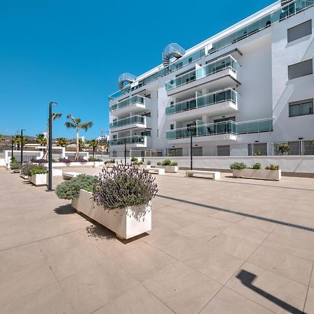 New Beach Front Apartment With Large Balcony Torrox Esterno foto