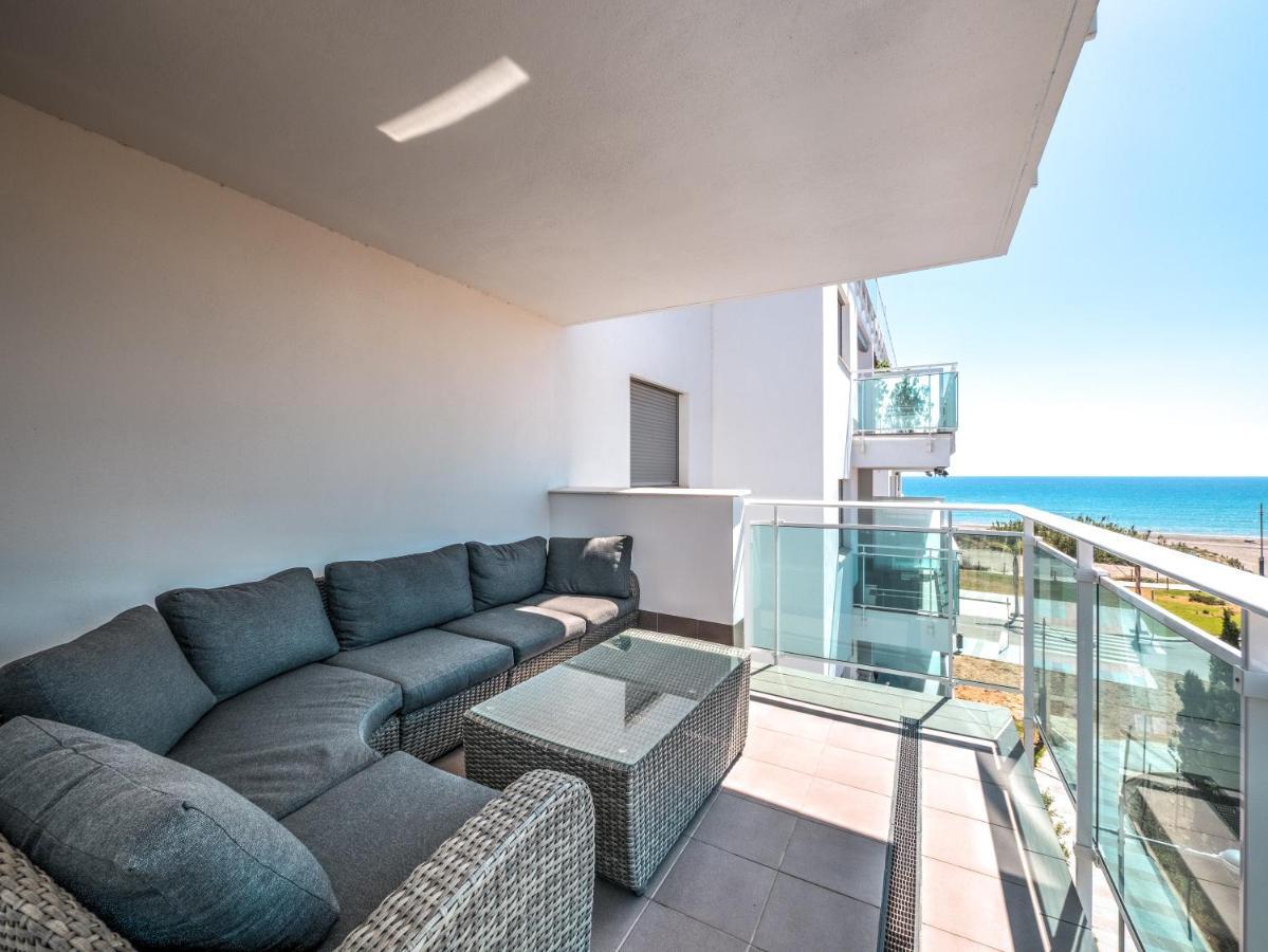 New Beach Front Apartment With Large Balcony Torrox Esterno foto