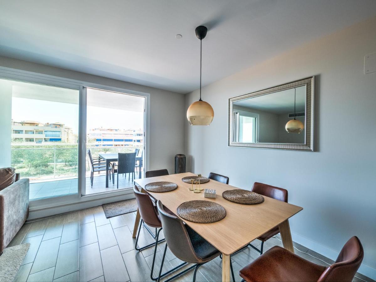 New Beach Front Apartment With Large Balcony Torrox Esterno foto